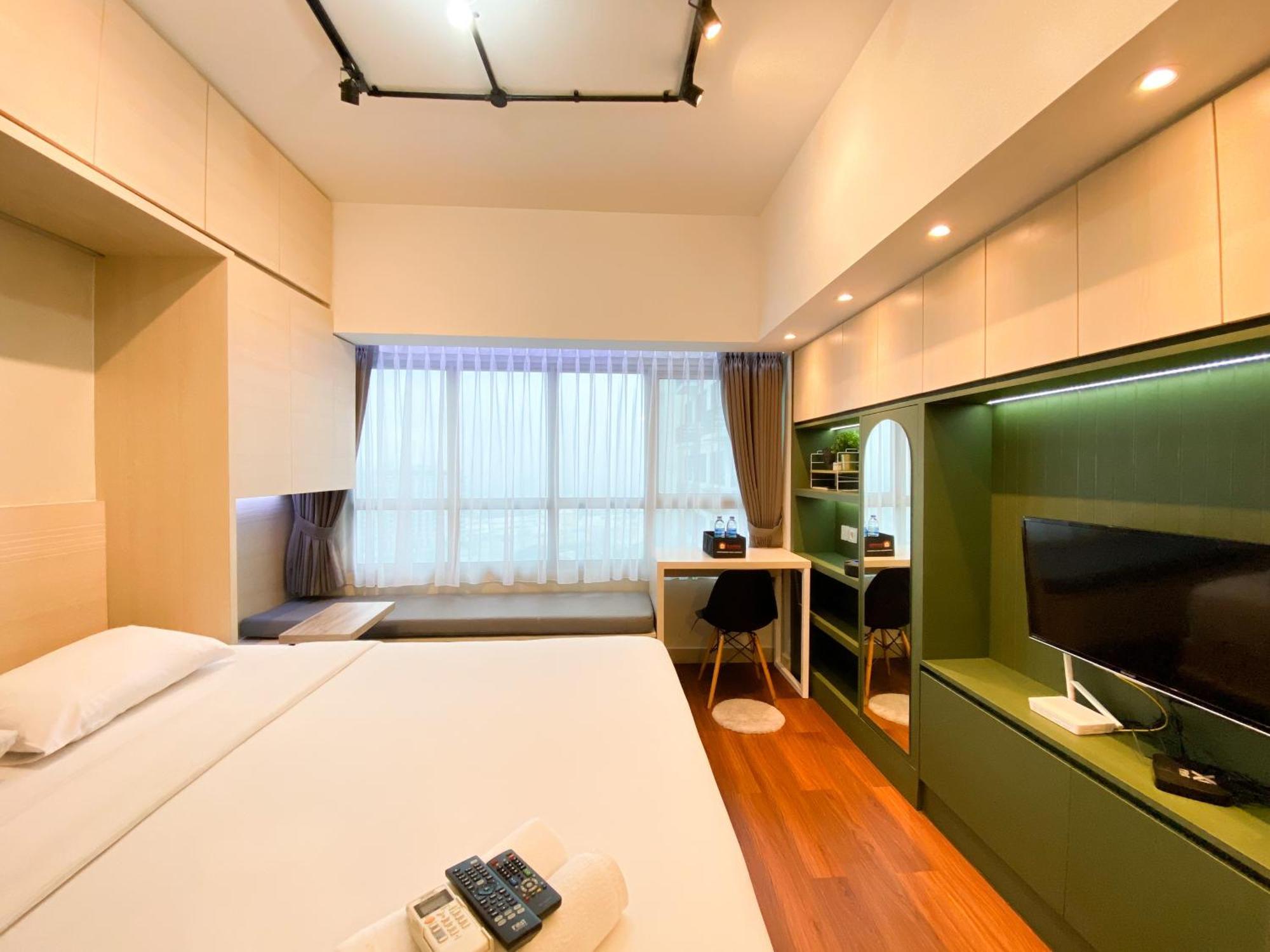 Pleasant And Tidy Springlake Summarecon By Travelio Apartemen